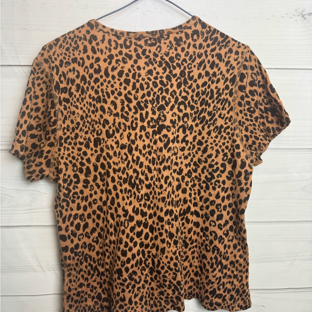 NWT Universal Thread Leopard Print Tee Size L new with tags - Picture 9 of 10
